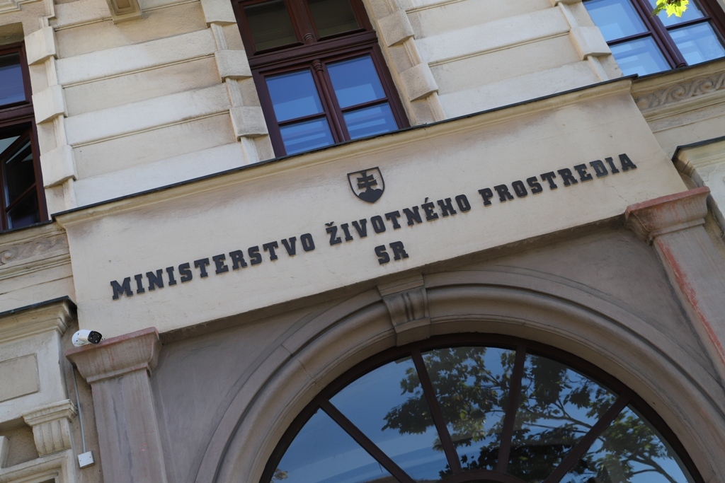 MŽP: Poslanecký návrh nezvýši ochranu obyvateľov a zbytočne zaťaží verejné zdroje